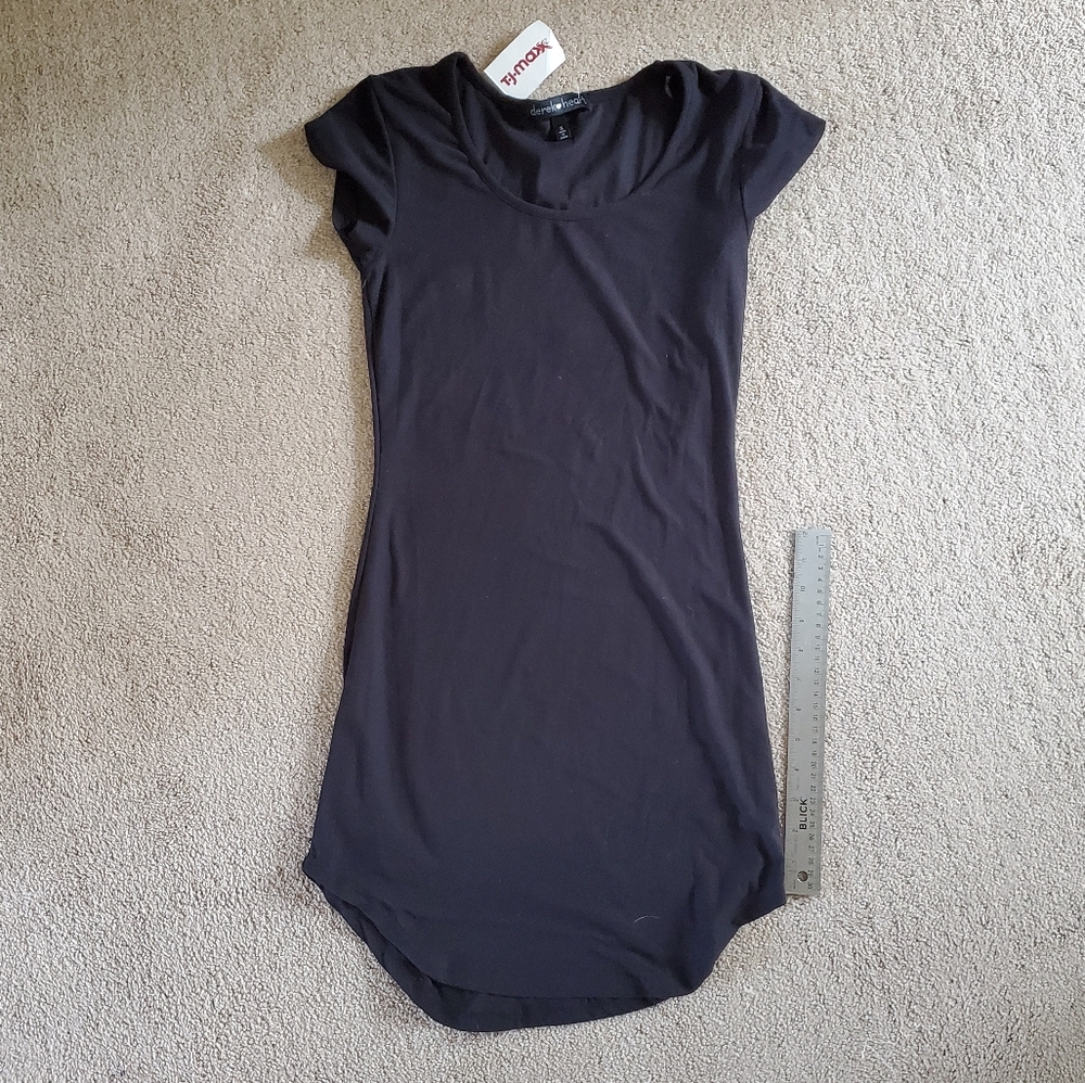 Black Fitted Short Sleeved Dress